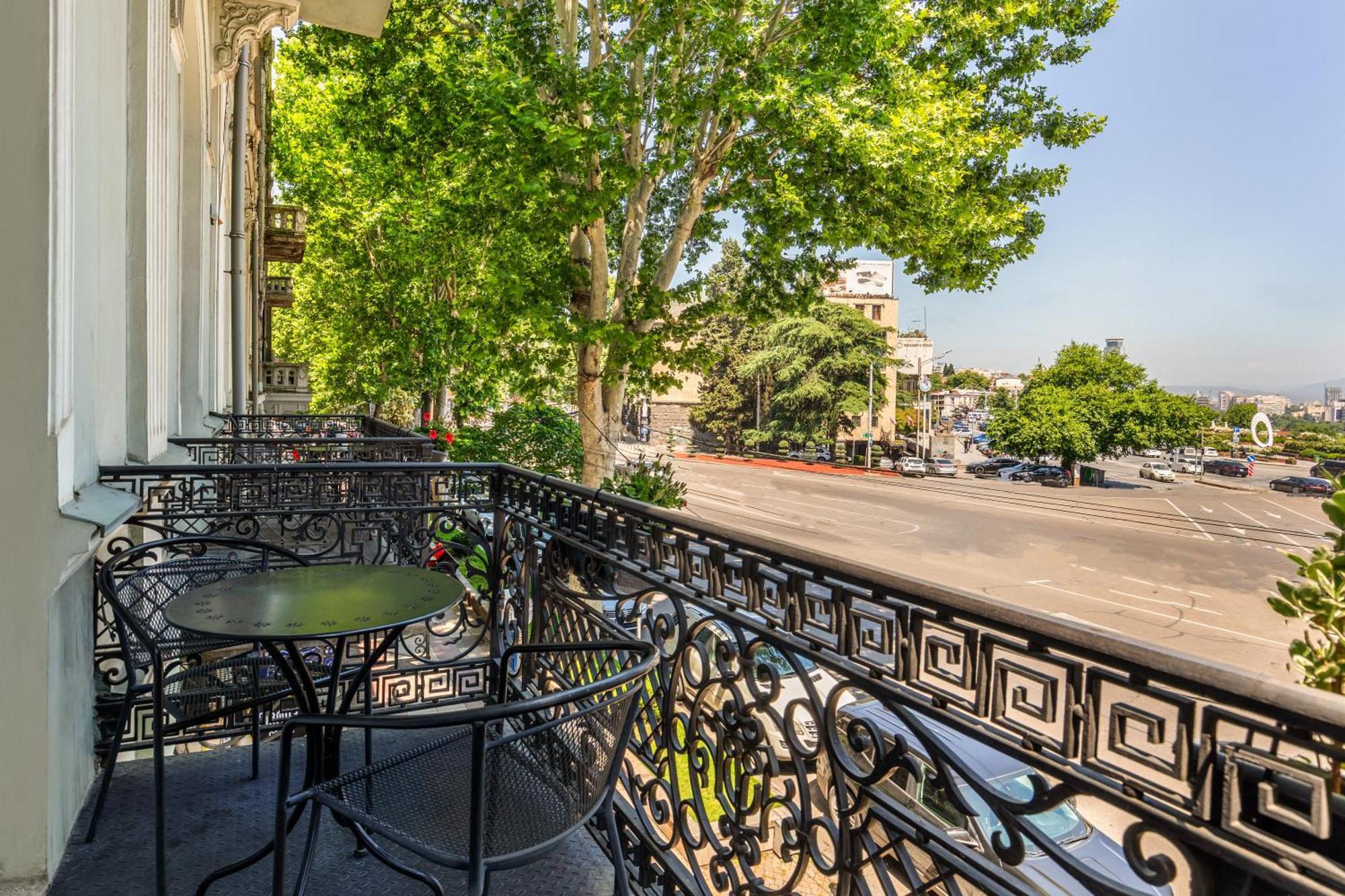 Hotel Bella Casa Tbilisi Exterior photo